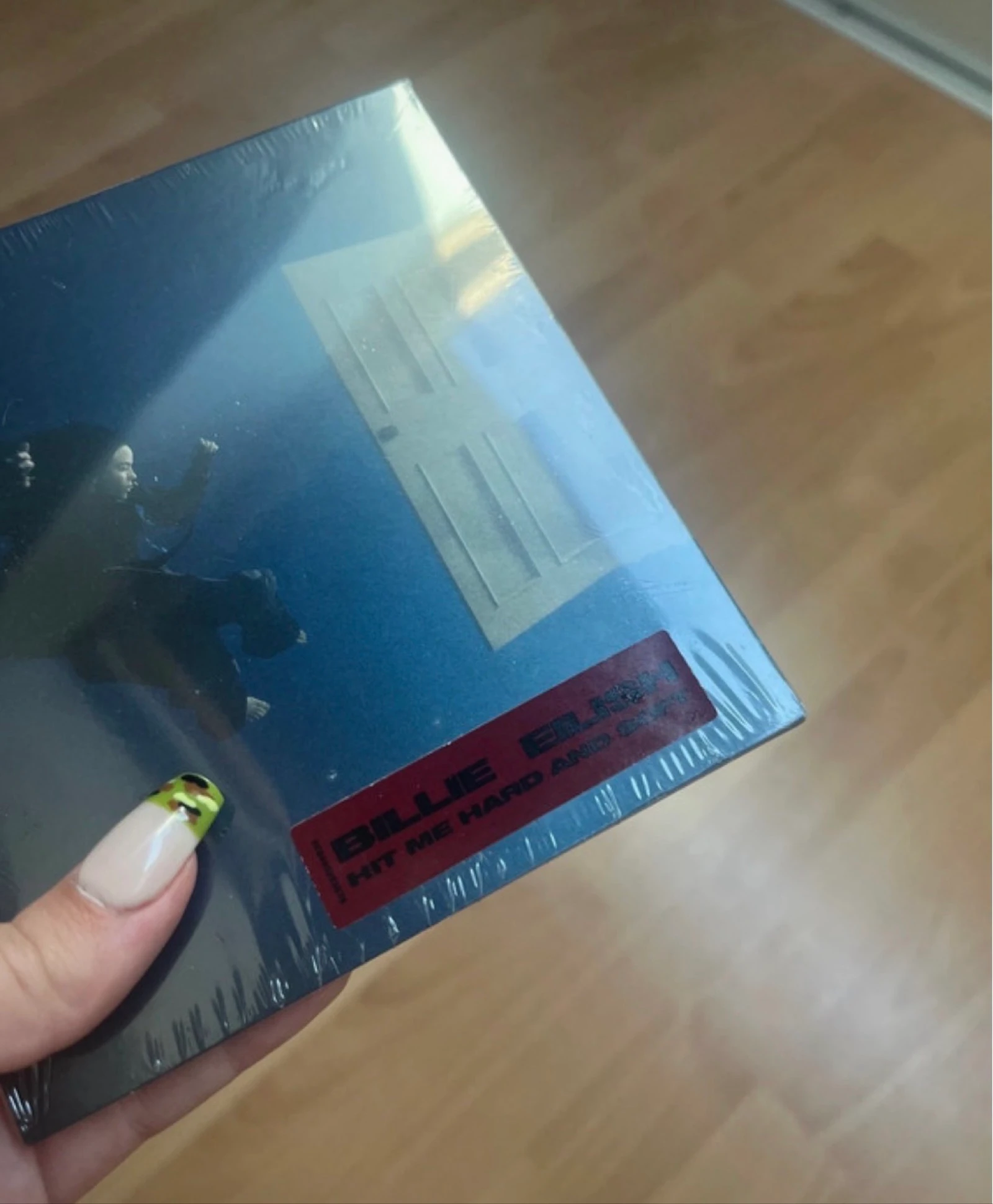 CD Hit Me Hard and Soft Billie Eilish novo – photo 3